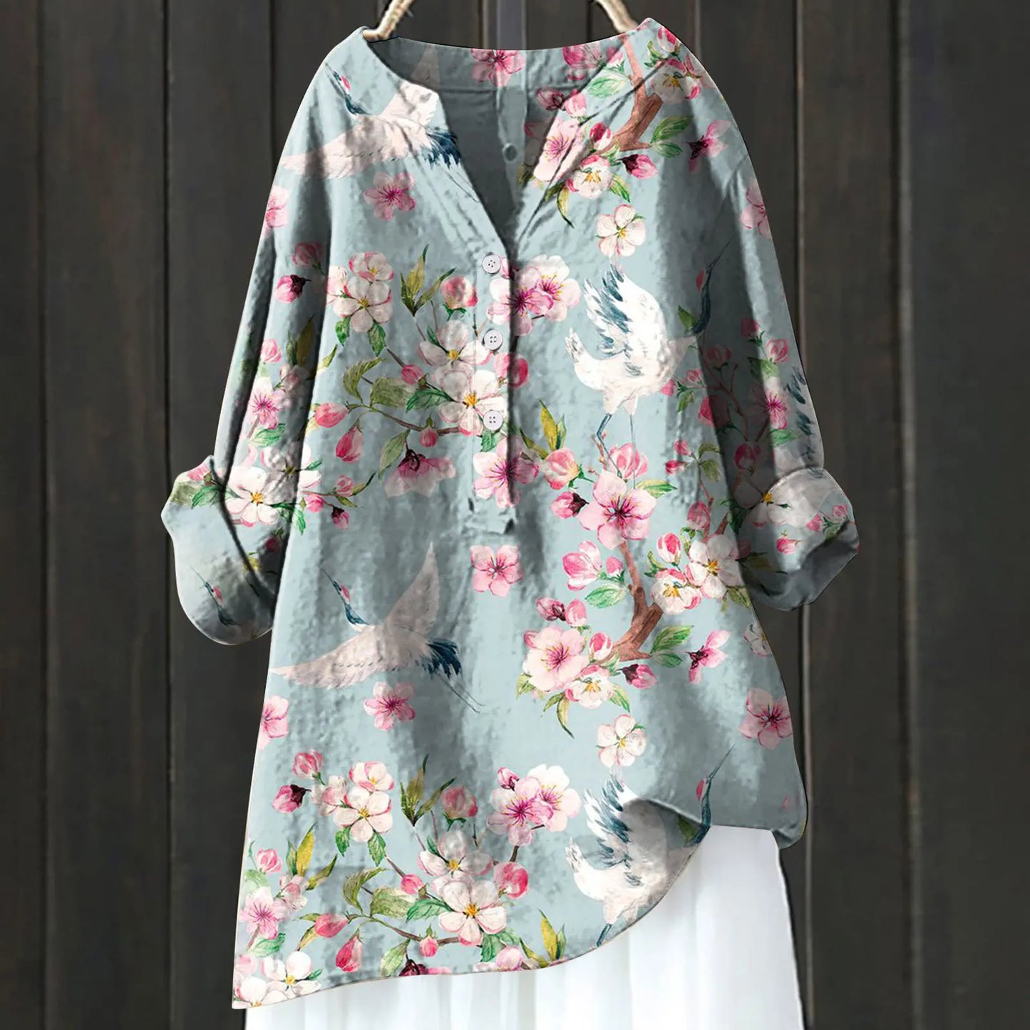 Leah - Trendy and Cozy Floral Blouse