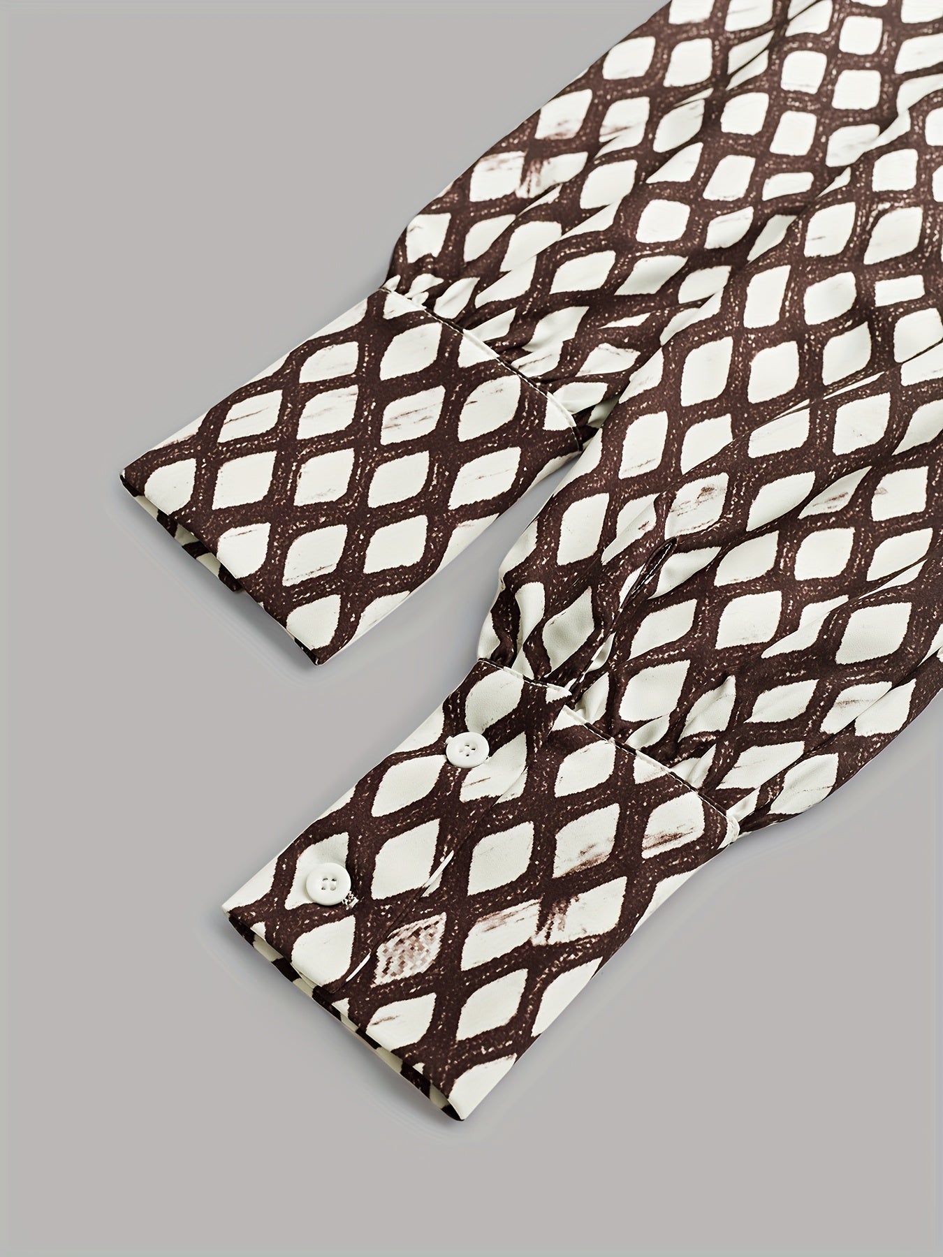 Bella - Elegant Dress with Diamond Print and Fitted Waist