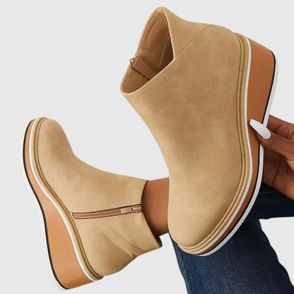 Zelie – Elegant Boots with Slim Silhouette