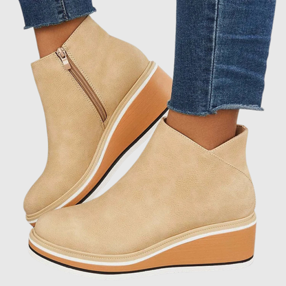 Zelie – Elegant Boots with Slim Silhouette