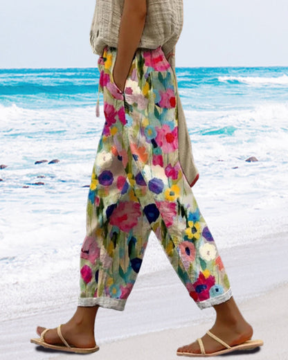 Selma – Broad floral pants with artistic print