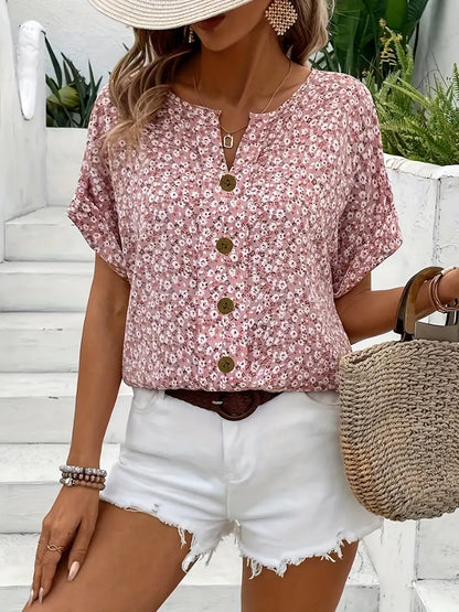 Lina – Short summer top with a feminine flair