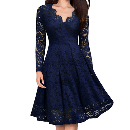 Leonie - Elegant long-sleeve dress with V-neck for women