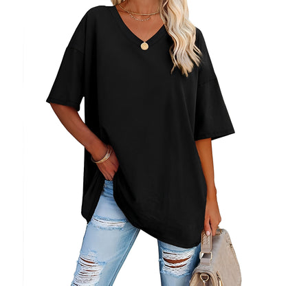 Caroline - Casual, loose-fitting V-neck shirt for women