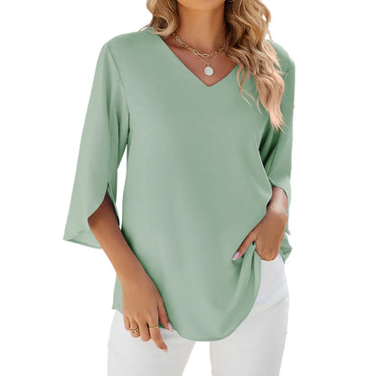 Caetana – Chiffon blouse with short sleeves and V-neckline