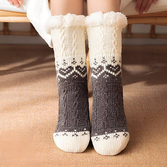 Danika - Fashionable knitted comfy socks featuring a heart pattern for women