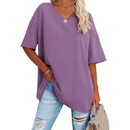 Caroline - Casual, loose-fitting V-neck shirt for women