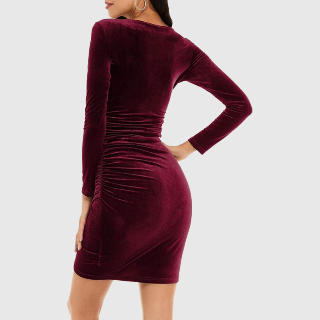Quinn – Elegant Velvet Dress