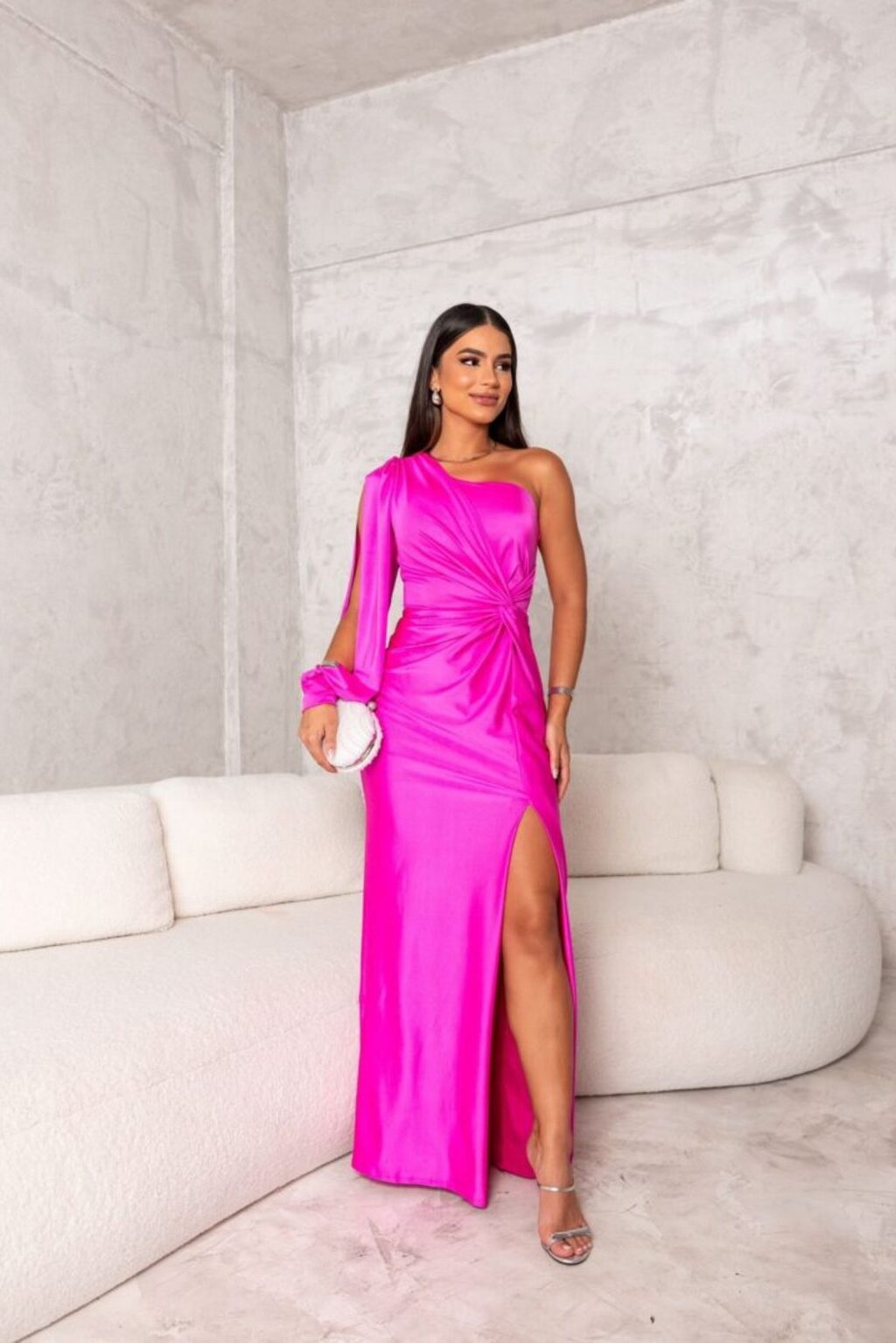 Florence – Satin dress with an elegant and refined single shoulder
