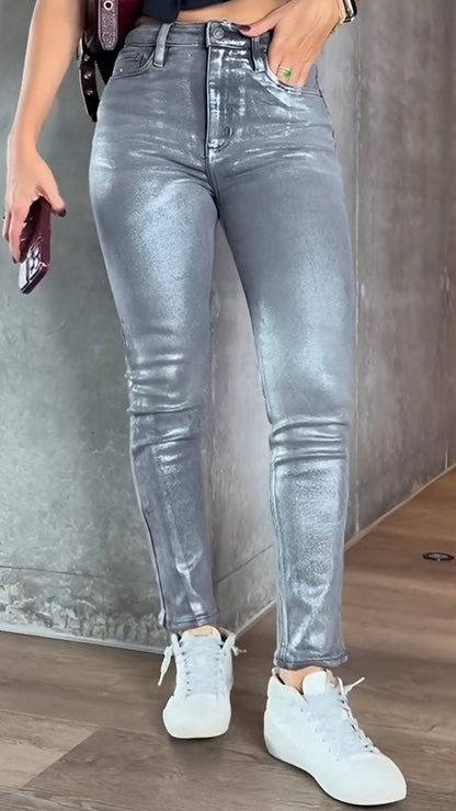 Bethany - Stylish, shiny skinny jeans for women