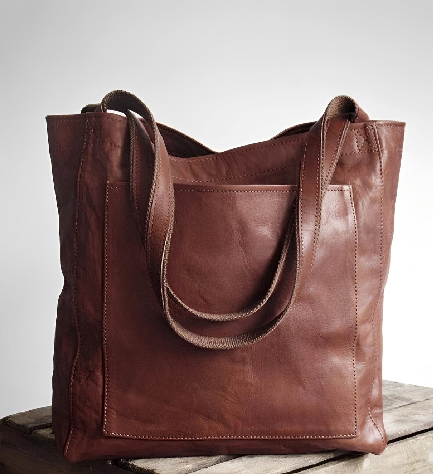 Toni – Elegant Leather Bag with Suede Lining