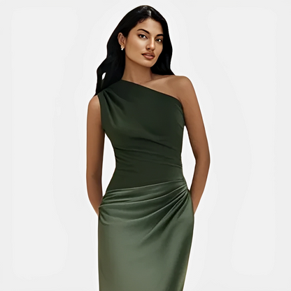 Tara – Chic Dress with Asymmetrical Collar and Straight Skirt