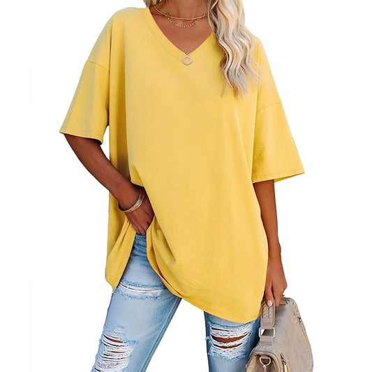 Caroline - Casual, loose-fitting V-neck shirt for women