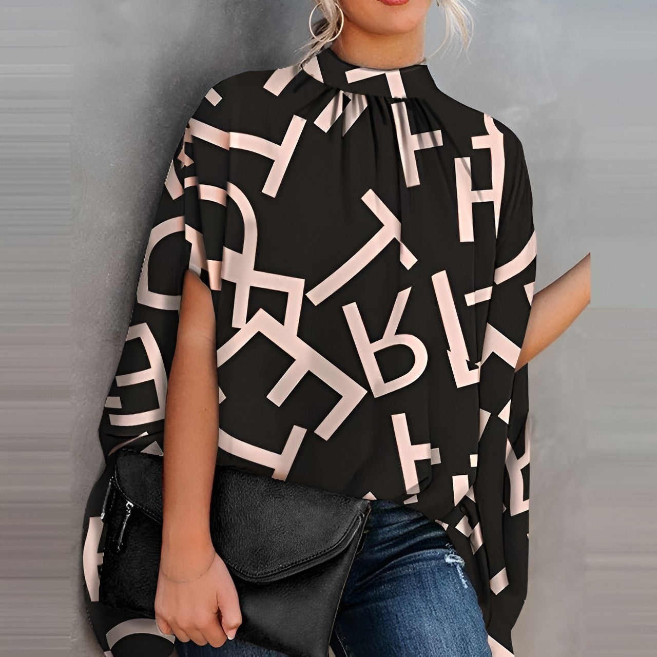 Elena - Chic and Fashionable Women's Blouse
