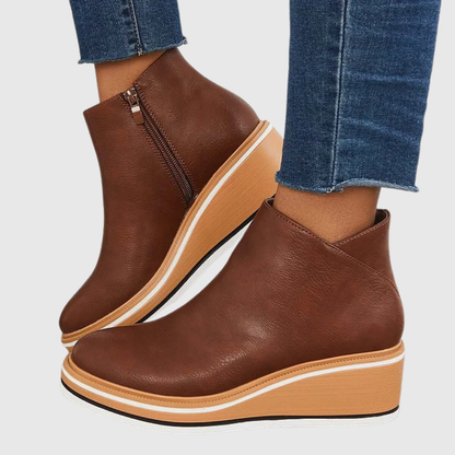 Zelie – Elegant Boots with Slim Silhouette