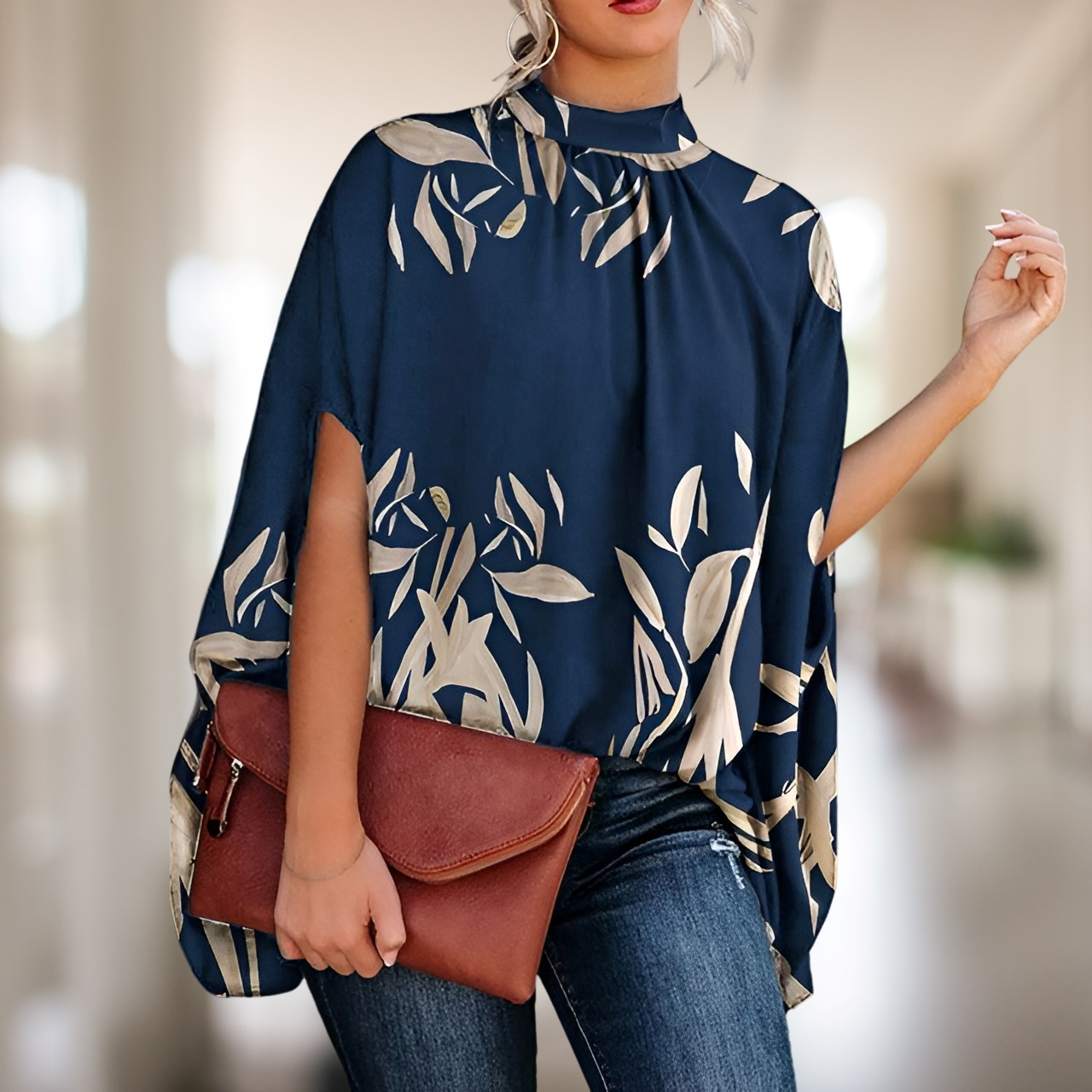 Zara - stylish women's blouse in a flared design