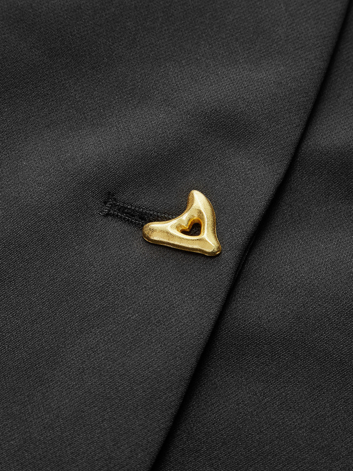 Leonie – V-neck blouse with buttons