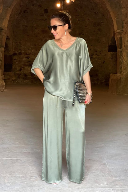 Brittany - Satin Elegance Set