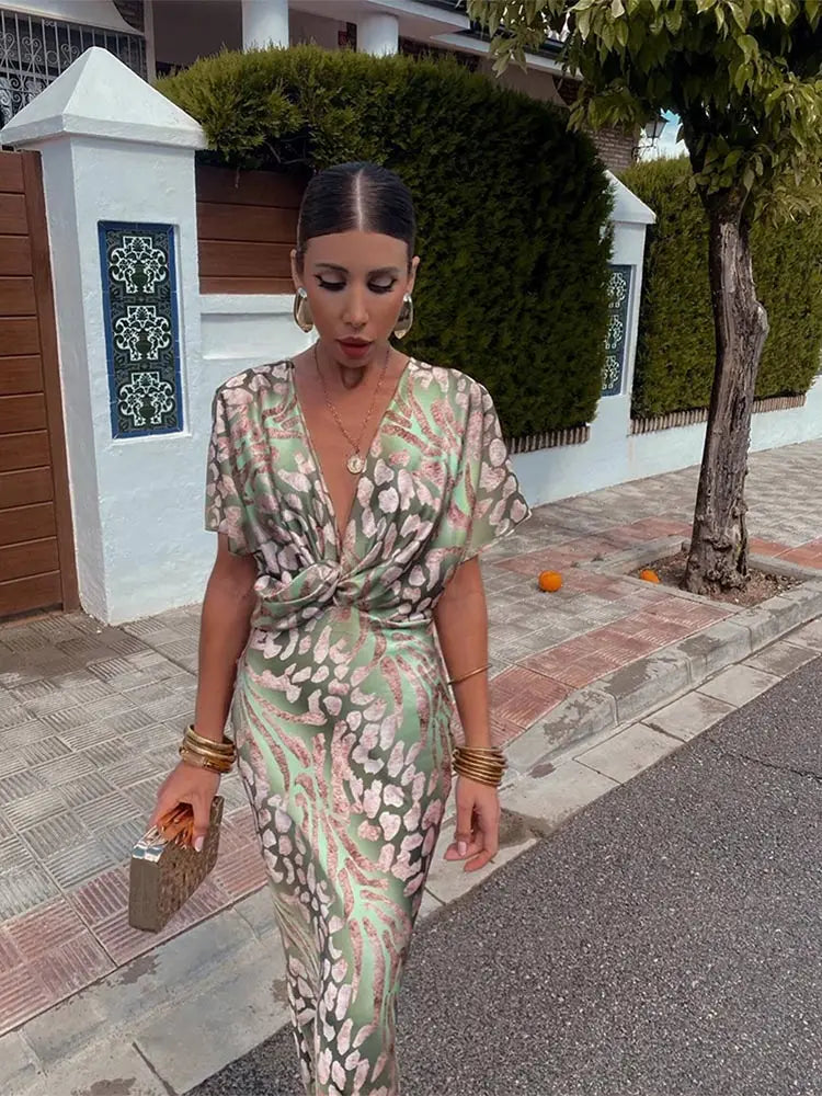 Cosima - Women's V-neck dress