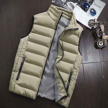 Men's lined and waterproof vest - Functional and stylish at once