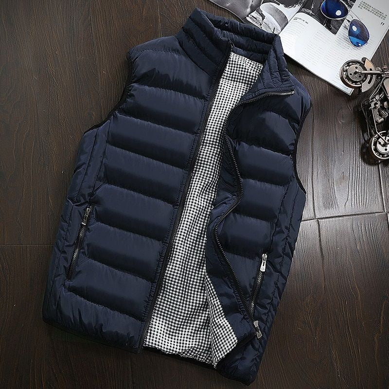 Men's lined and waterproof vest - Functional and stylish at once