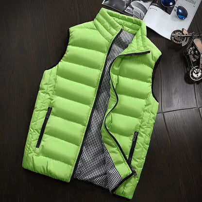 Men's lined and waterproof vest - Functional and stylish at once
