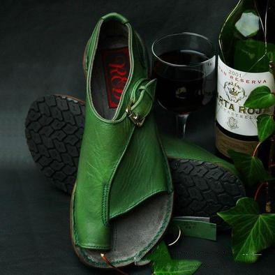 Elvina - Flat Sandals with Buckles