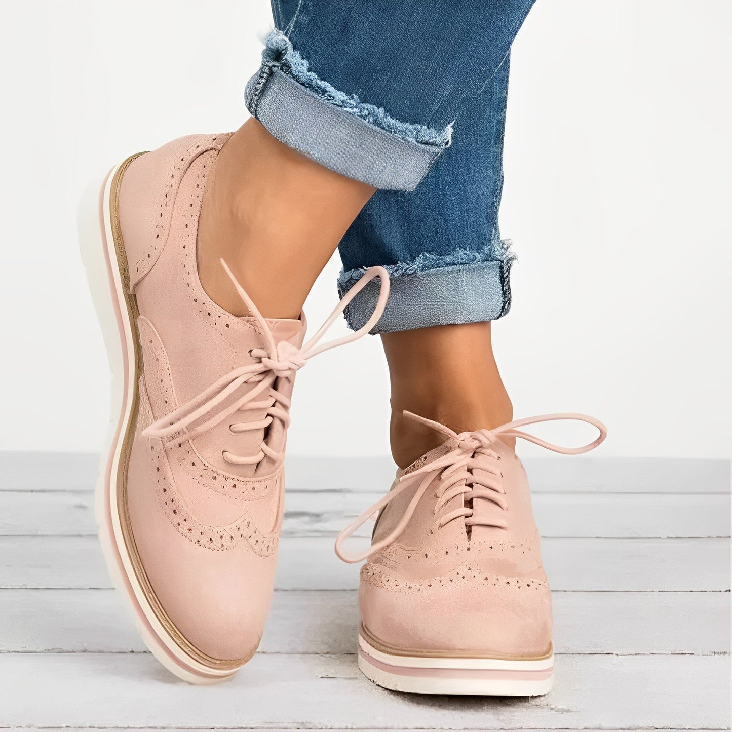Sloane - Oxford Lace-Up Shoes with Cut-Out Details