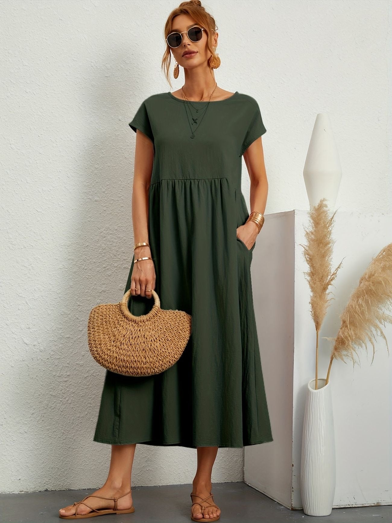 Camell - Dress with Round Neck