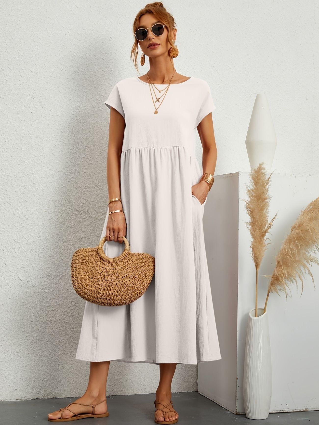 Camell - Dress with Round Neck