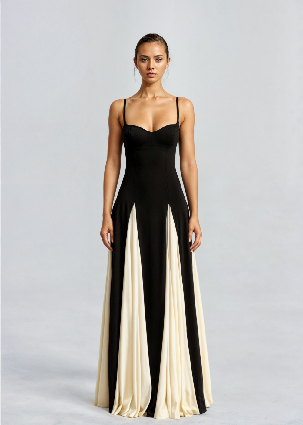 Margaux – Elegant Maxi Dress with V-Neck