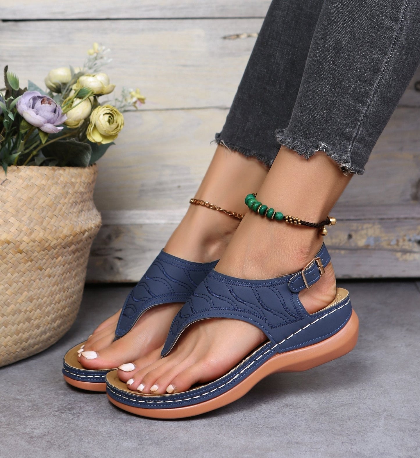 Aniek - Stylish Orthopedic Sandals