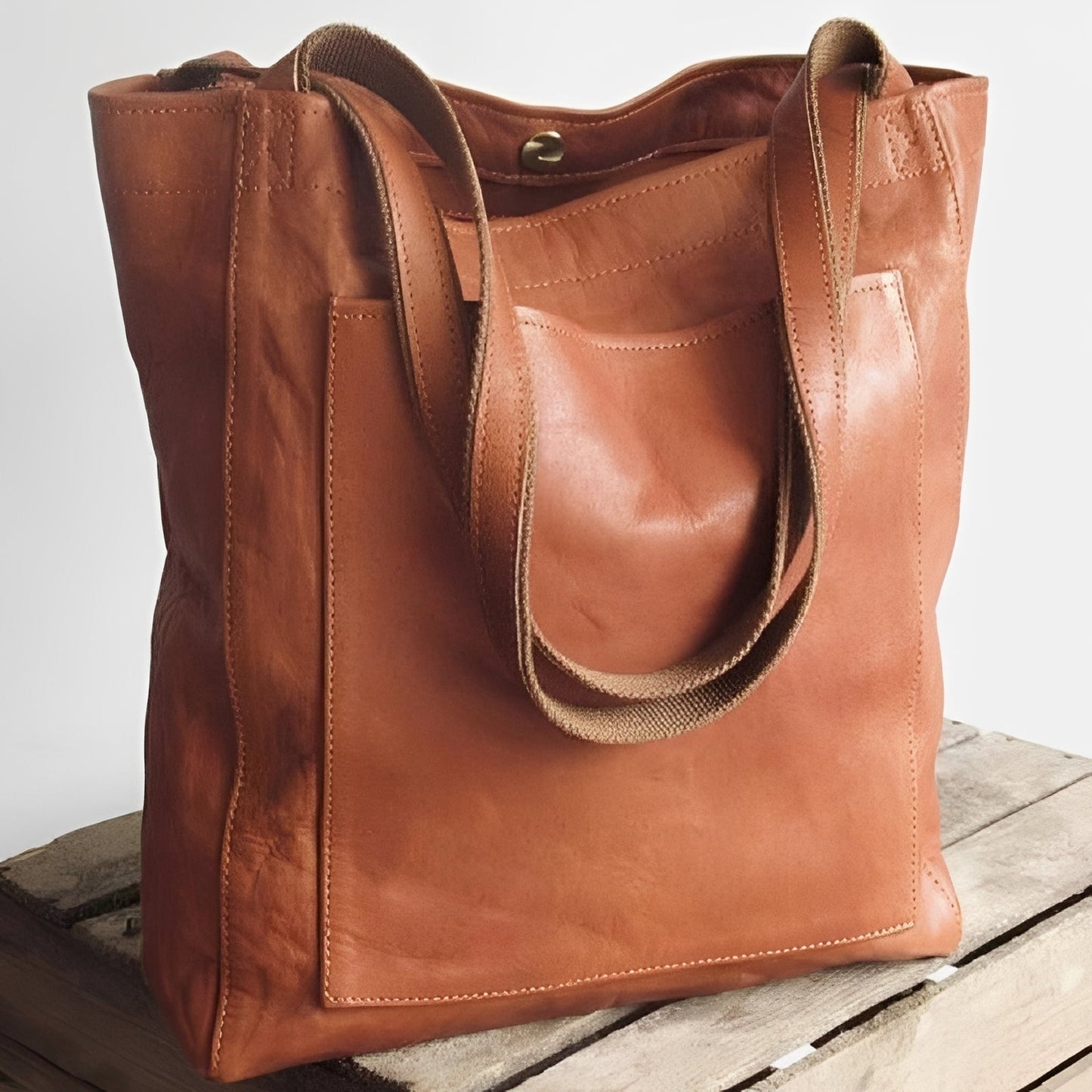 Toni – Elegant Leather Bag with Suede Lining