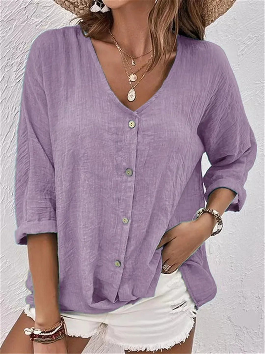 Fayo - Relaxed blouse with V-neck and buttons