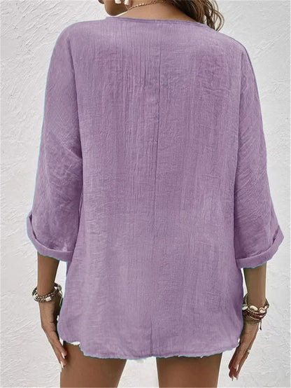 Fayo - Relaxed blouse with V-neck and buttons