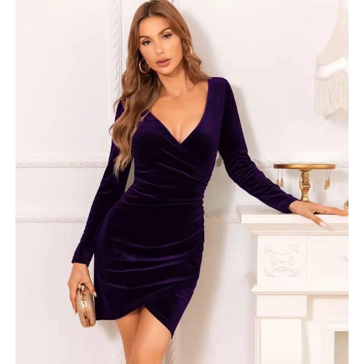 Quinn – Elegant Velvet Dress