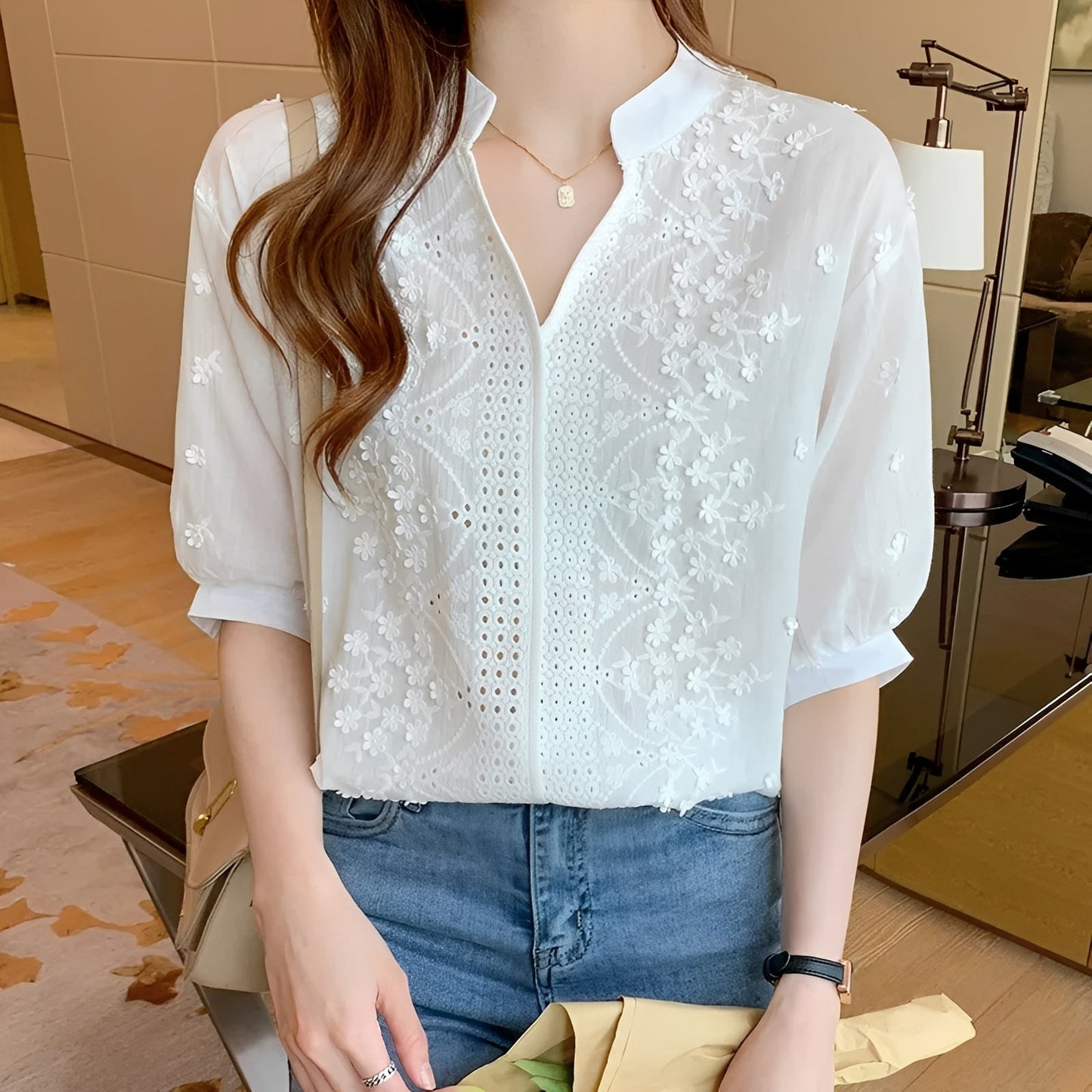 Camille – Chic and Comfortable White Shirt