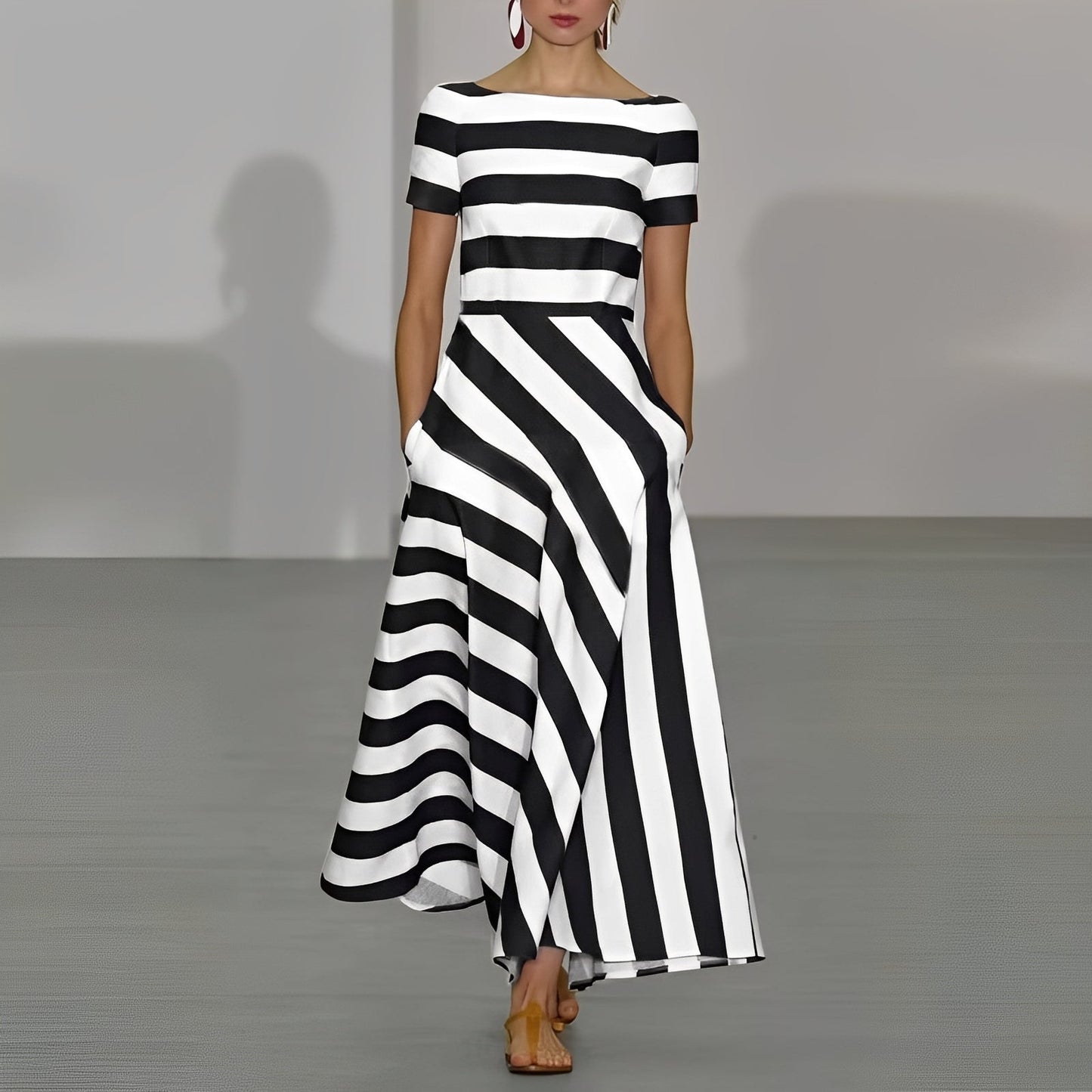 Charmaine – Chic Striped Dress