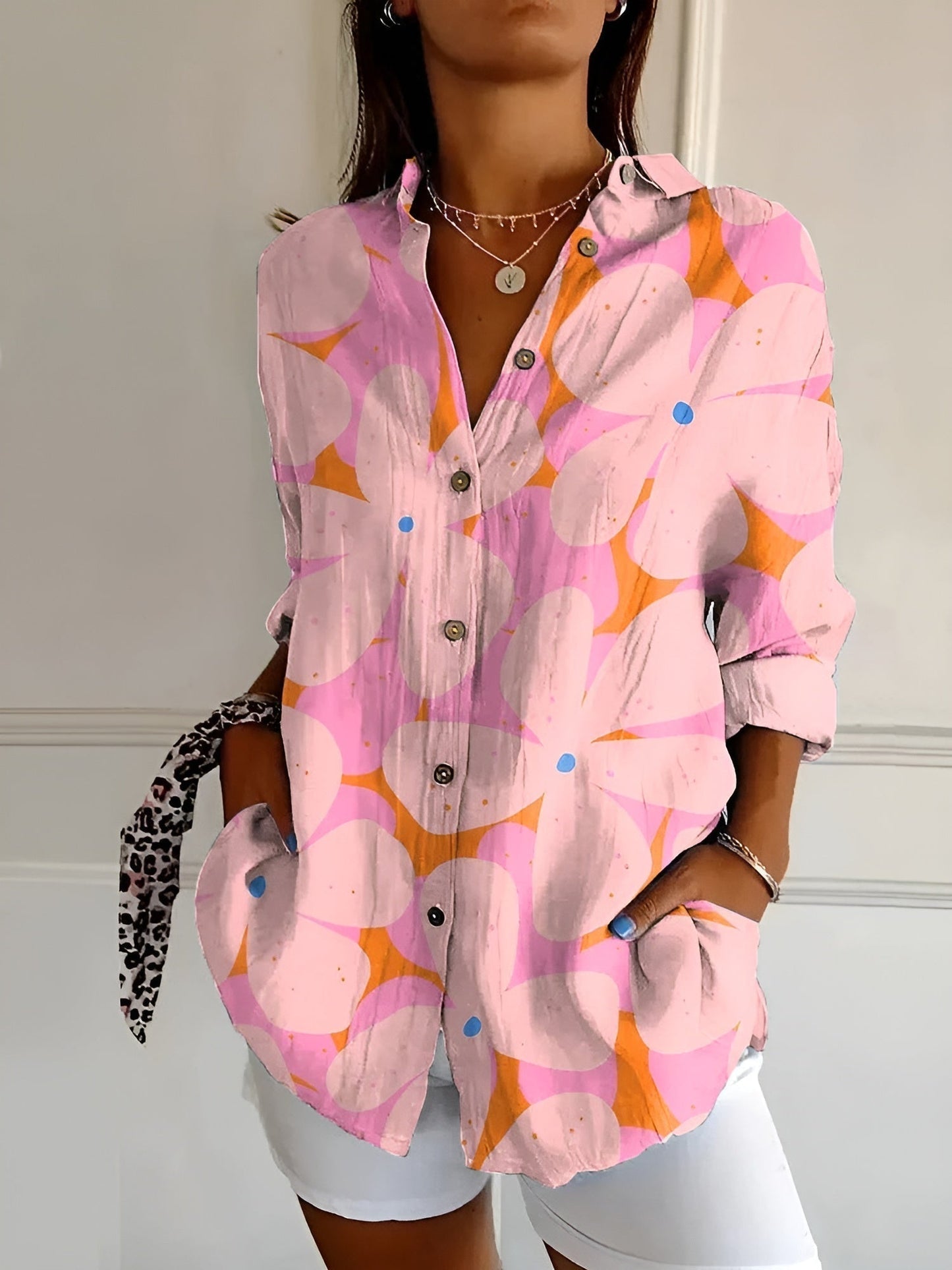 Amara - Lightweight floral-patterned shirt