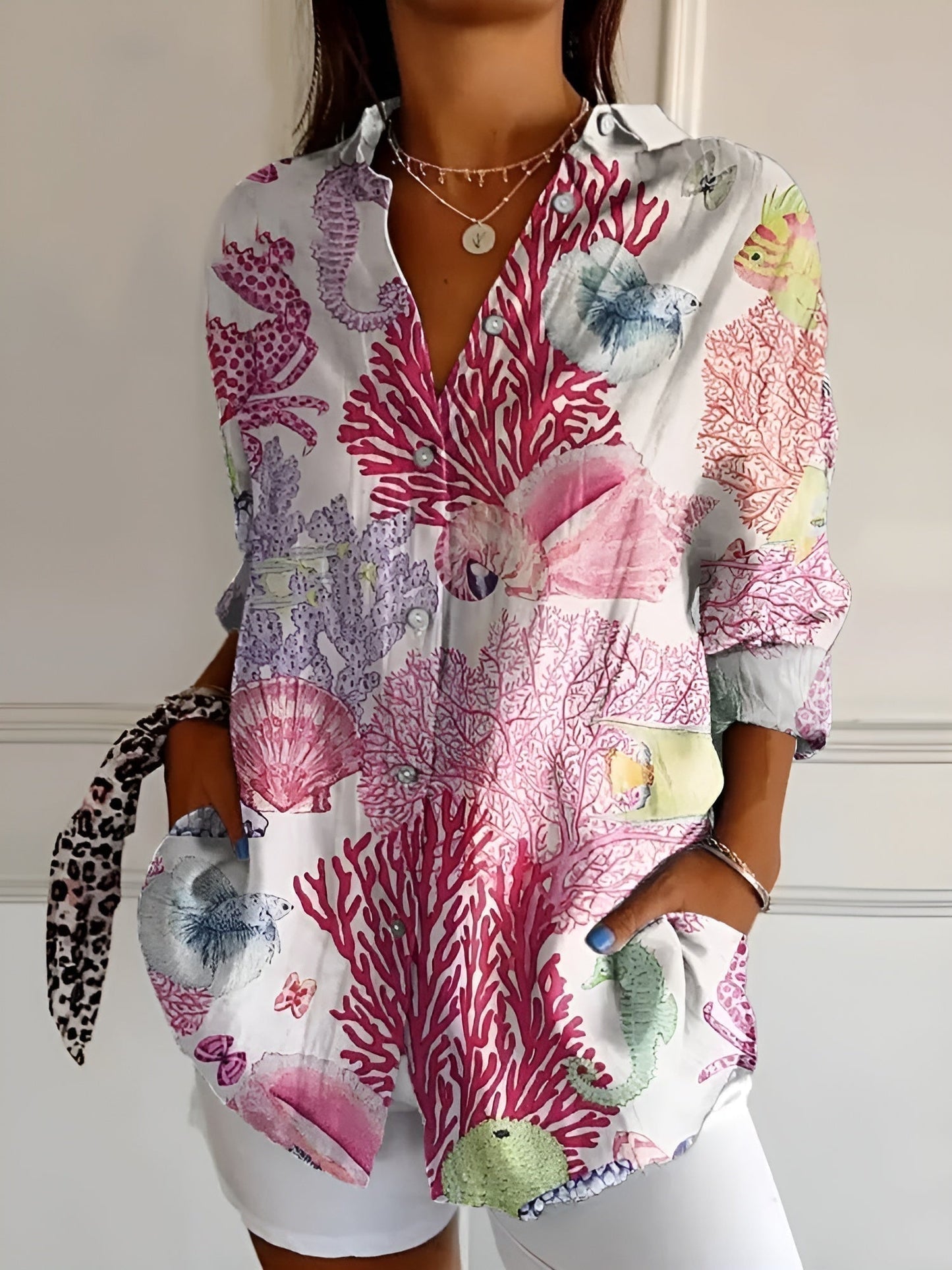 Amara - Lightweight floral-patterned shirt